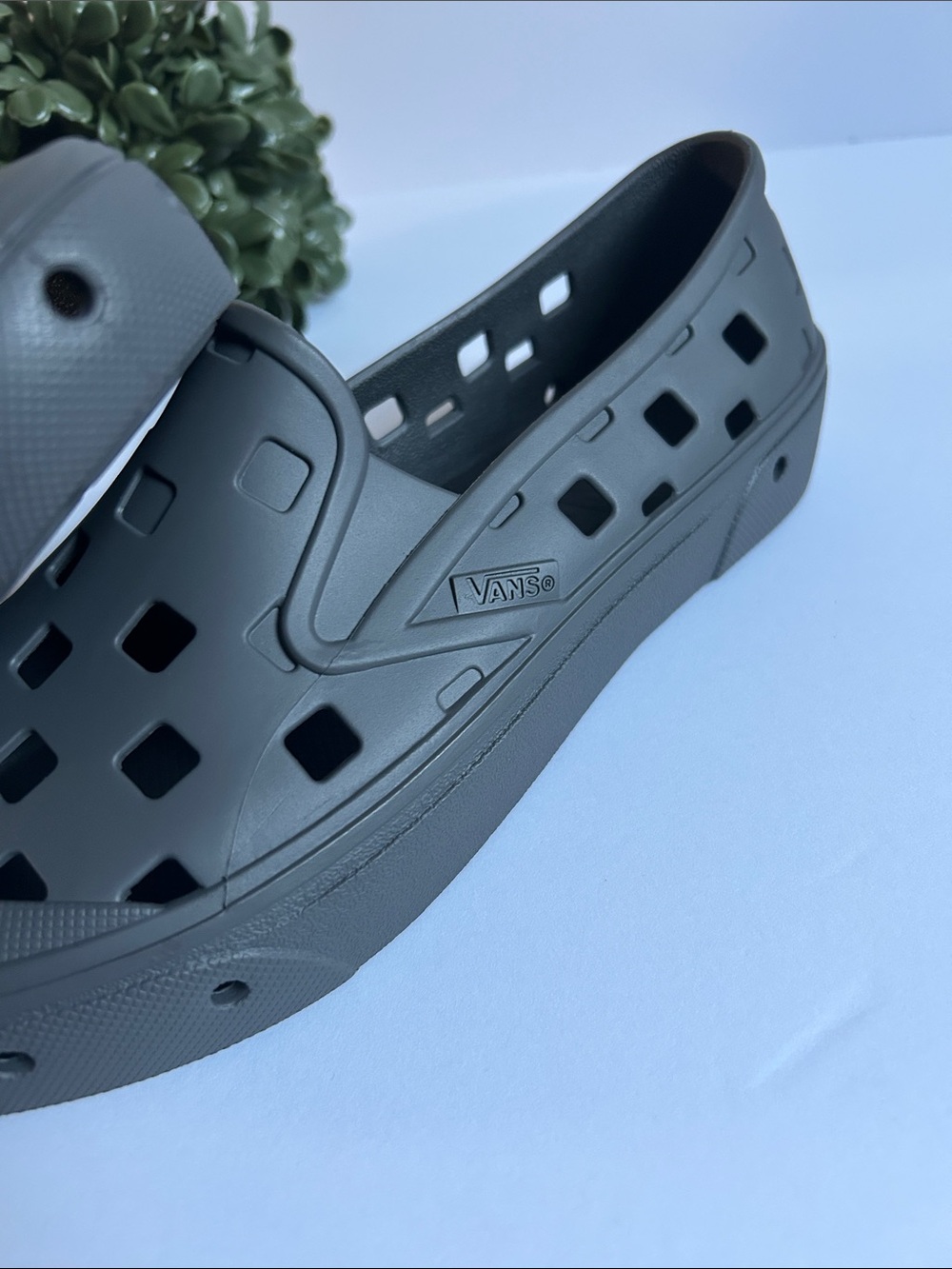 Vans Men's dark gray Ventilated Water Shoes. - Picture 2 of 8